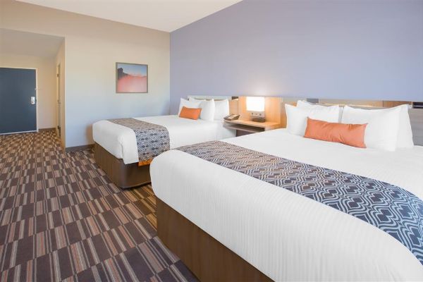 MICROTEL INN & SUITES BY WYNDH (Cuauhtémoc)